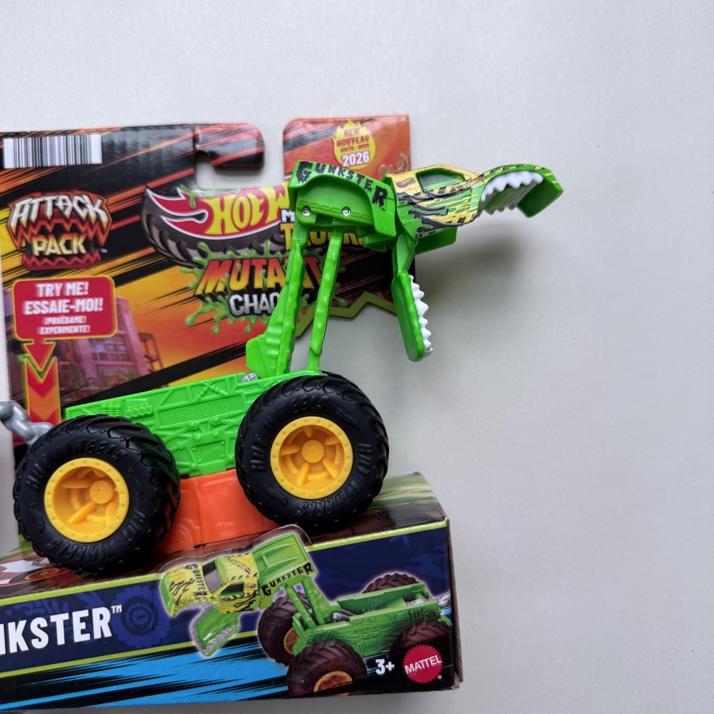 Hot Wheels Monster Trucks Mutant Chaos Gunkster Attack Pack Transforming Green